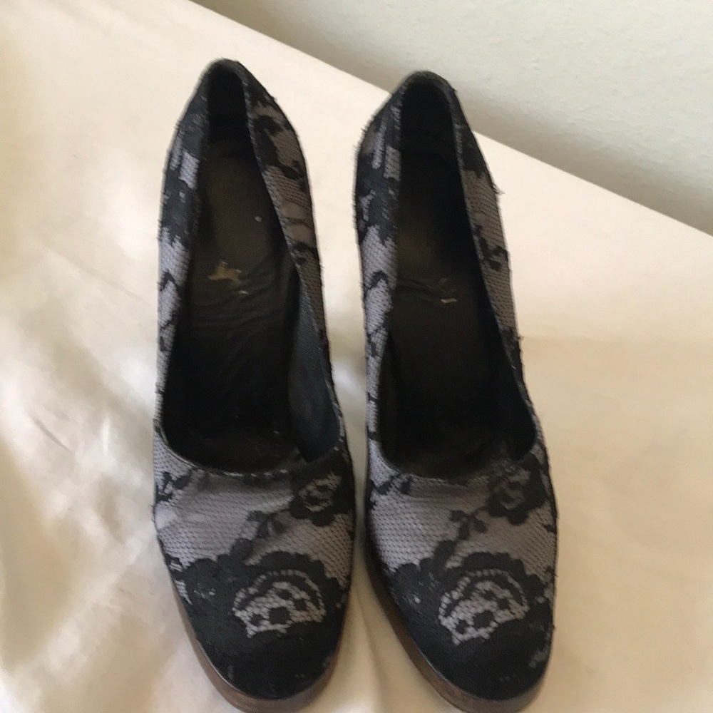 Gucci lace platform heels